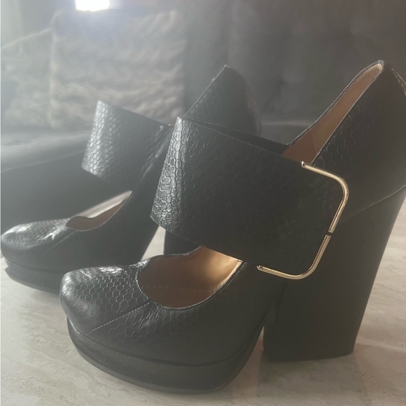 Lanvin RARE Black Snakeskin Maryjane Platform 8.5 womens Heel w/ Gold buckle - Picture 9 of 10